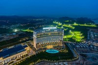 FLC Ha Long Bay Golf Club & Luxury Resort